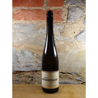 Martin Muthenthaler Ried Sch&ouml;n Gr&uuml;ner Veltliner 2014